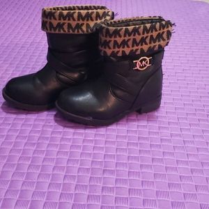 MK Girls Boots